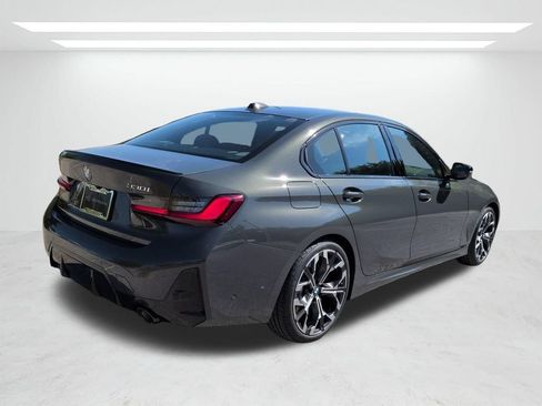 New 2026 BMW 330i Sedan RWD image 4