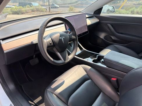 Used 2020 Tesla Model 3 Standard Range Plus RWD image 21
