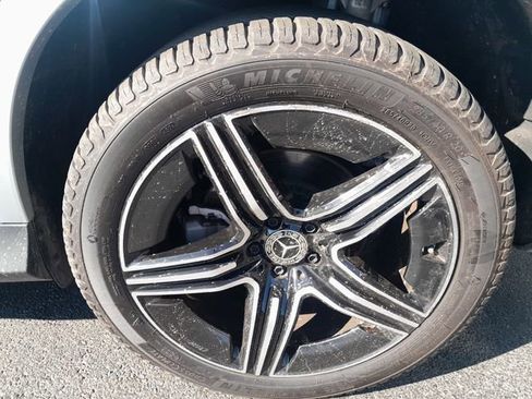 Certified 2024 Mercedes-Benz GLC 300 4MATIC image 19