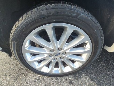 Used 2019 Ford F150 Limited w/ Trailer Tow Package image 9