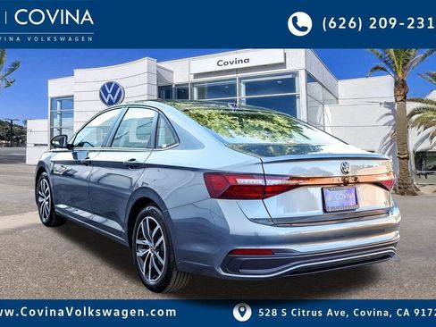 New 2026 Volkswagen Jetta SE image 5