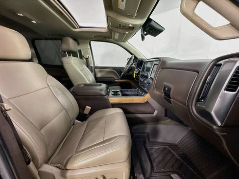 Used 2018 Chevrolet Silverado 1500 LTZ w/ Texas Edition RWD image 35