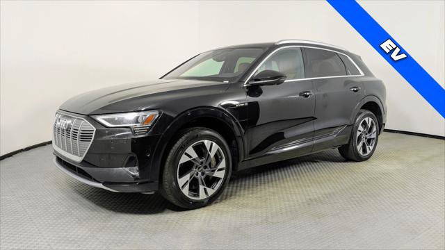 Used 2022 Audi e-tron Premium Plus w/ Premium Plus Package AWD/4WD image 2