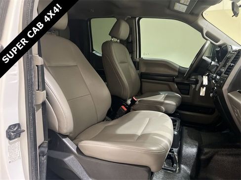 Certified 2022 Ford F450 XL w/ Power Equipment Group image 21