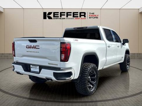 Used 2021 GMC Sierra 1500 Elevation w/ Preferred Package image 5