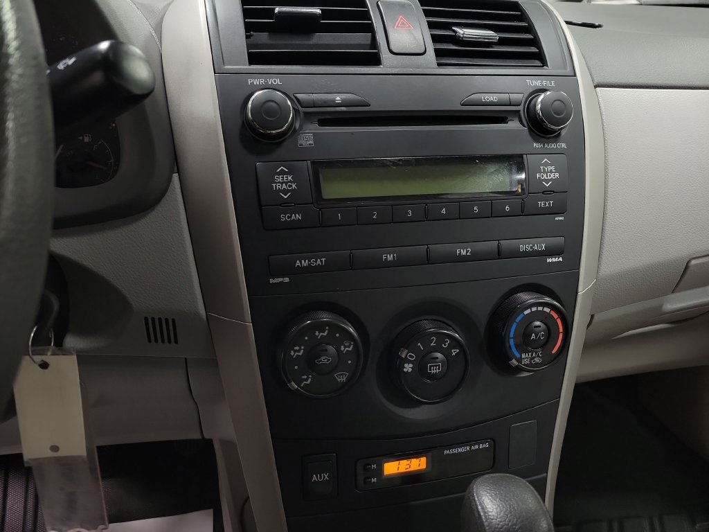 Used 2010 Toyota Corolla LE FWD image 17
