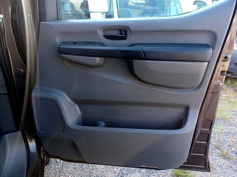 Used 2012 Nissan NV 3500 SL w/ Technology Pkg image 26