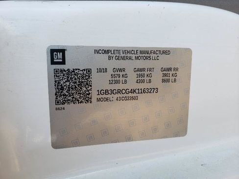 Used 2019 Chevrolet Express 3500 w/ Power Convenience Package RWD image 22
