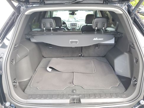 Used 2020 Chevrolet Equinox LT w/ Midnight Edition FWD image 10