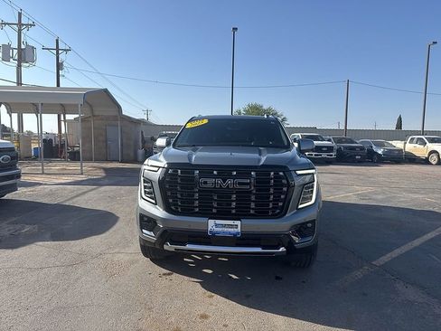 Used 2025 GMC Yukon XL Denali Ultimate image 8