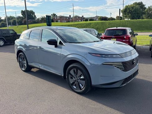 Used 2025 Nissan Murano SL AWD/4WD image 2