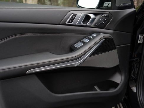 Used 2024 BMW X7 xDrive40i w/ Executive Package image 33