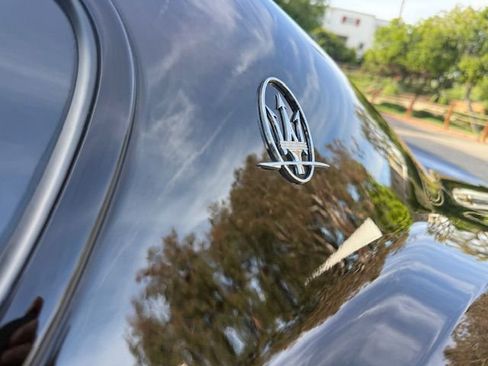 Used 2017 Maserati GranTurismo Sport image 12