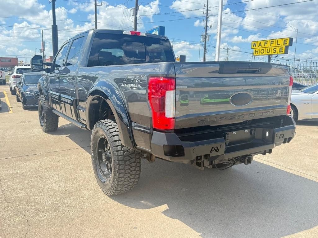 Used 2018 Ford F250 Lariat w/ Lariat Ultimate Package AWD/4WD image 5