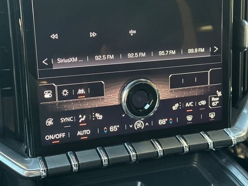 Certified 2024 GMC Acadia Elevation image 29