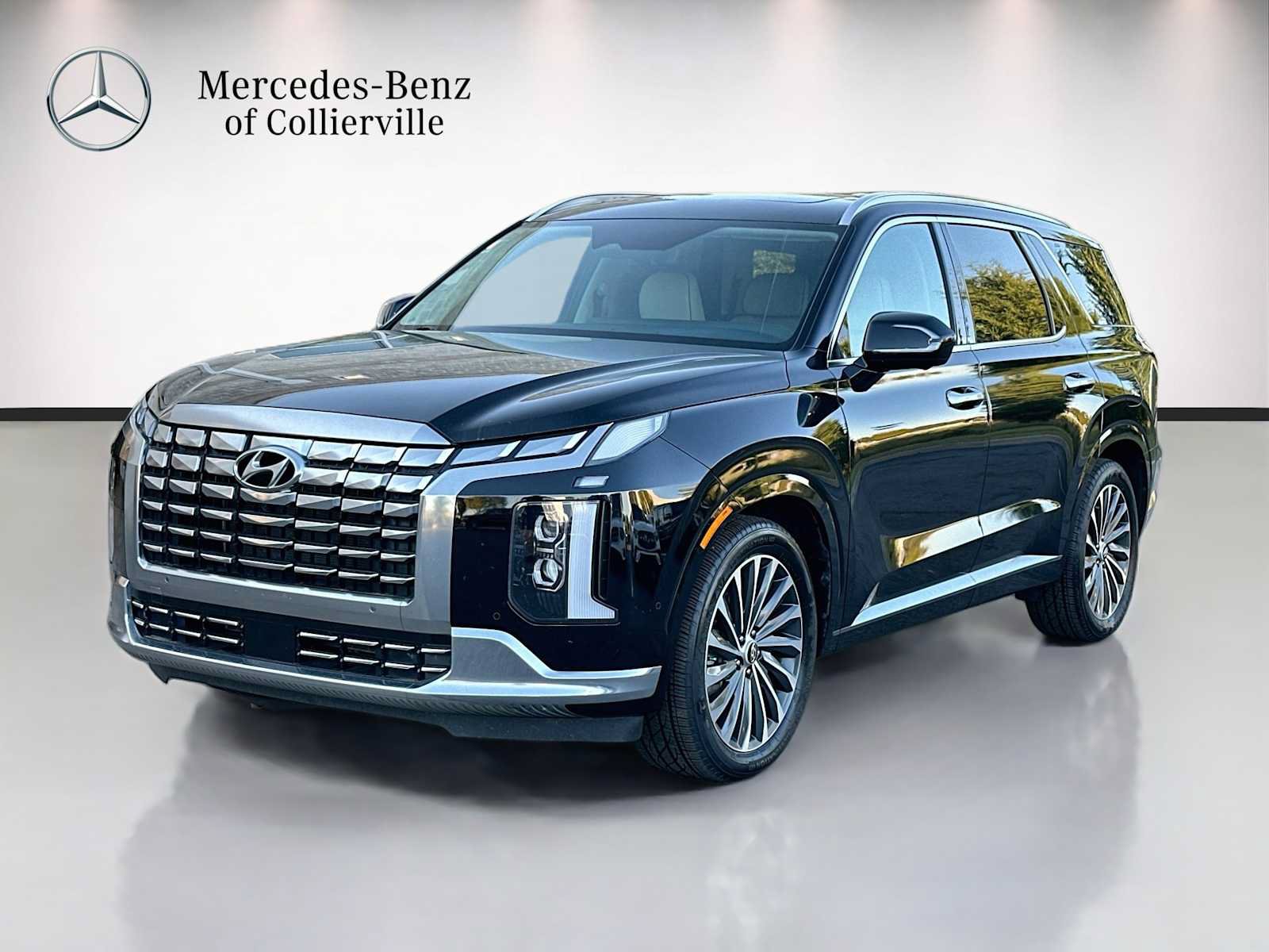 Used 2023 Hyundai Palisade Calligraphy w/ Cargo Package AWD/4WD image 1