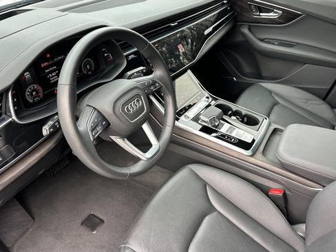 Used 2023 Audi Q7 3.0T Prestige w/ Prestige Package image 5