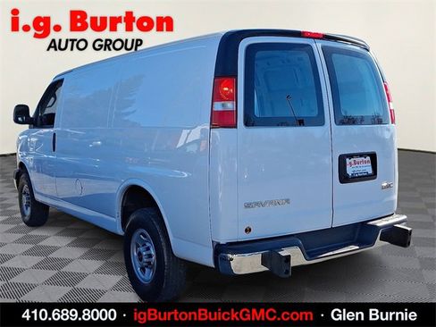 Used 2024 GMC Savana 2500 w/ Driver Convenience Package image 4
