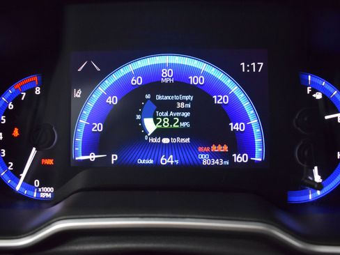 Used 2022 Toyota Corolla Cross XLE image 17