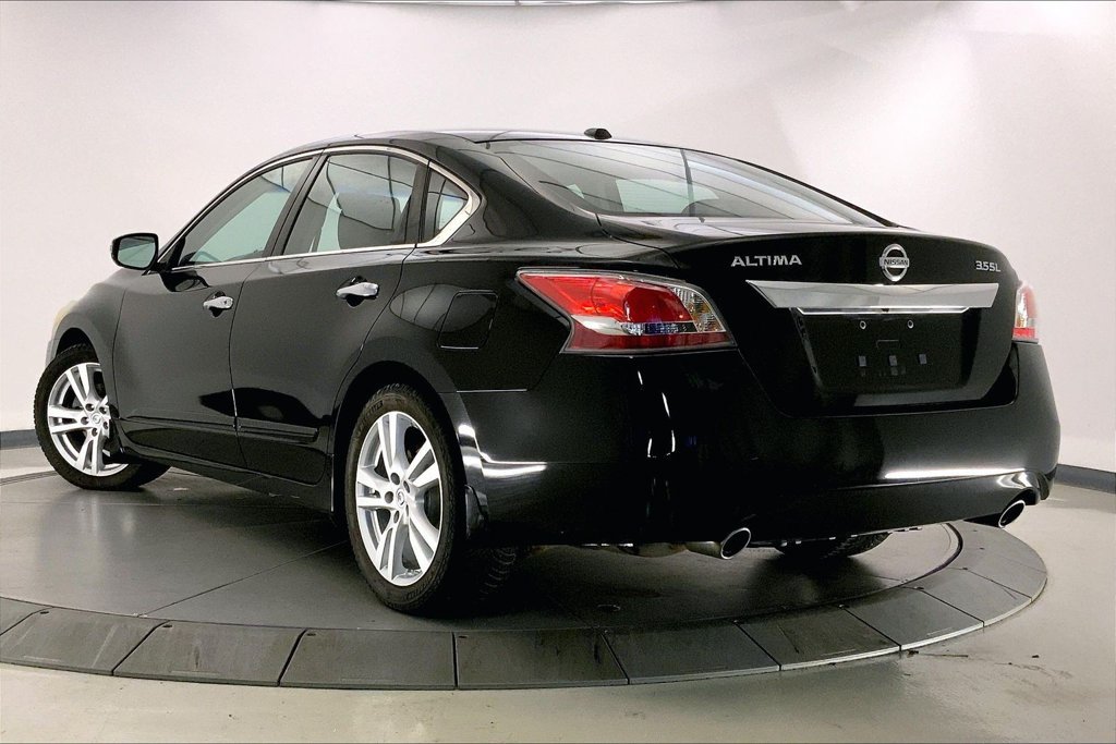 Used 2015 Nissan Altima 3.5 SL FWD image 10