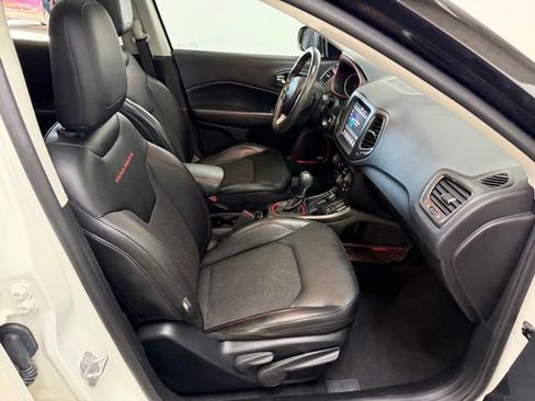 Used 2021 Jeep Compass Trailhawk w/ Sun and Sound Group AWD/4WD image 36