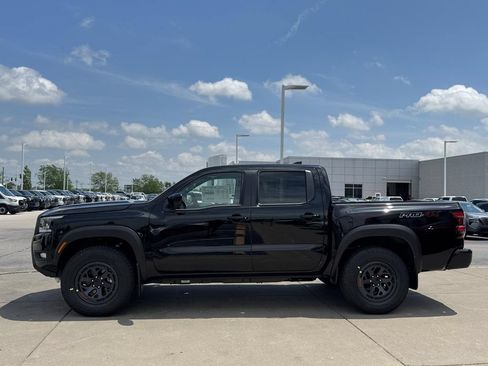New 2026 Nissan Frontier PRO-4X w/ Pro Premium Package AWD/4WD image 4