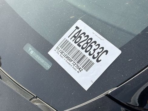 Used 2024 Tesla Model 3 Standard Range RWD image 12