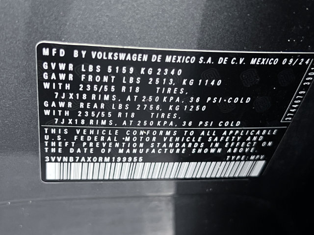 Used 2024 Volkswagen Tiguan SE FWD image 28