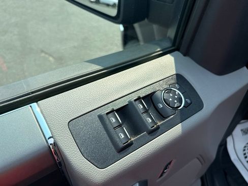 Used 2020 Ford F150 XLT w/ Equipment Group 302A Luxury AWD/4WD image 26