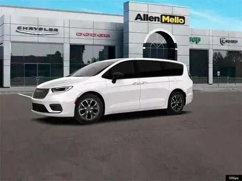 New 2026 Chrysler Pacifica Select image 2