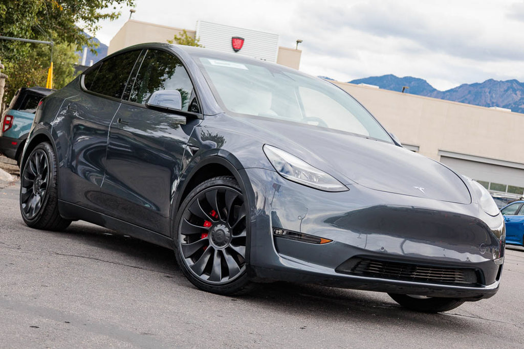Used 2022 Tesla Model Y Performance AWD/4WD image 1