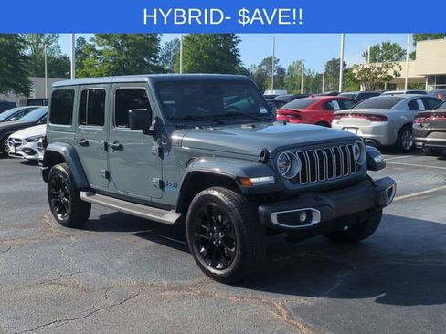 Used 2025 Jeep Wrangler Unlimited Sahara image 7