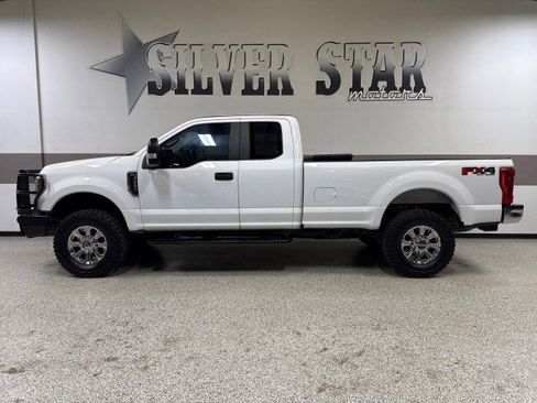 Used 2018 Ford F350 XL image 3