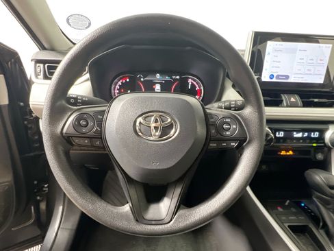 Used 2025 Toyota RAV4 XLE w/ Convenience Package FWD image 17