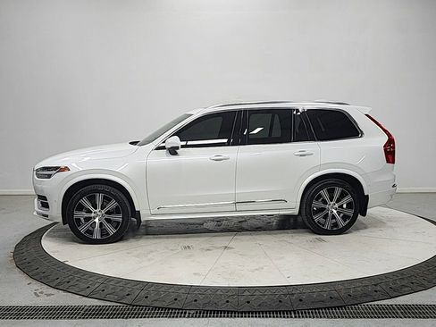 Used 2024 Volvo XC90 B5 Plus w/ Protection Package Premier image 4