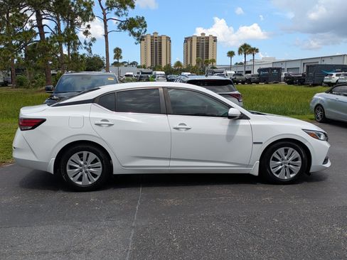 Used 2020 Nissan Sentra S FWD image 3