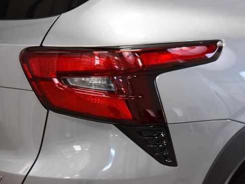 New 2026 Chevrolet Trax RS w/ Sunroof Package image 19