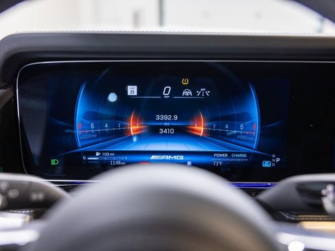 Used 2025 Mercedes-Benz G 63 AMG 4MATIC image 34