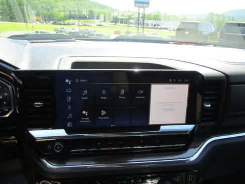 Used 2024 Chevrolet Silverado 1500 LT Trail Boss AWD/4WD image 16