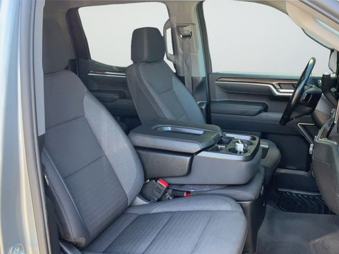 Certified 2025 Chevrolet Silverado 1500 LT RWD image 19
