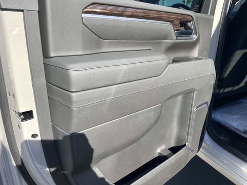 New 2026 GMC Sierra 2500 SLE w/ SLE Value Package; image 24