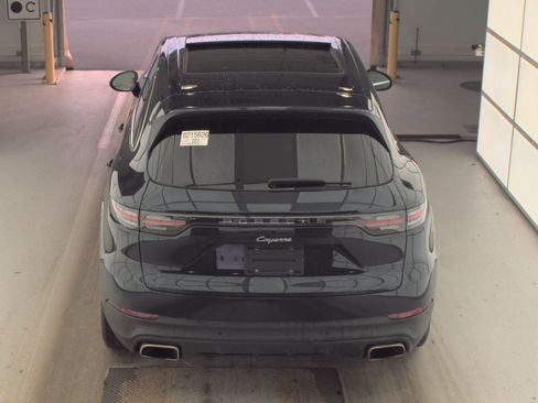 Used 2020 Porsche Cayenne E-Hybrid image 8