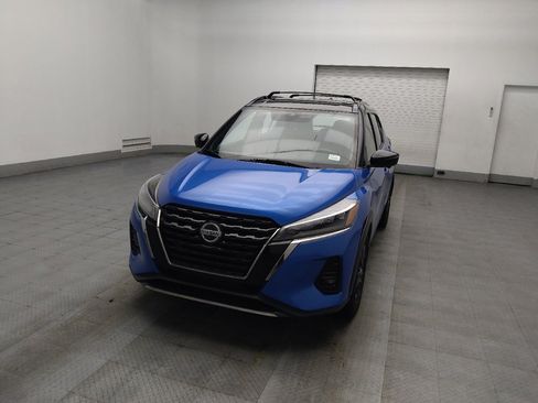 Used 2021 Nissan Kicks SR image 15