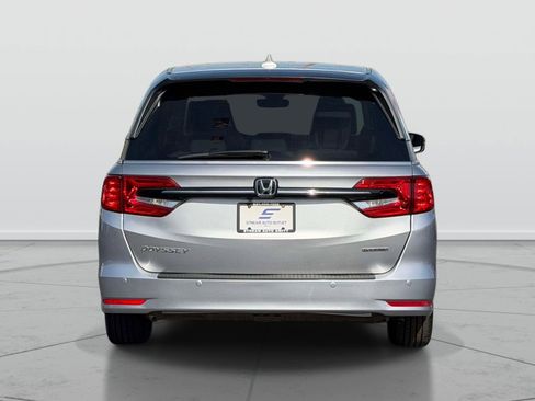 Used 2023 Honda Odyssey Touring image 7