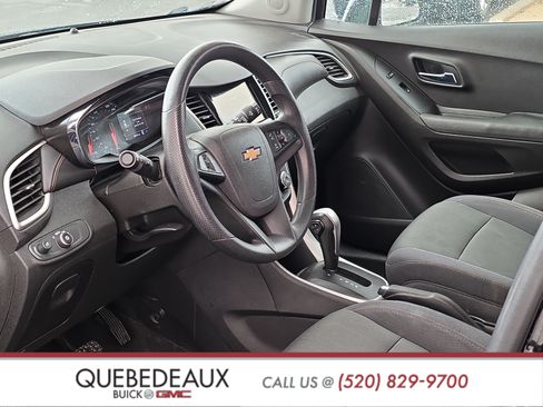 Used 2019 Chevrolet Trax LT FWD image 9