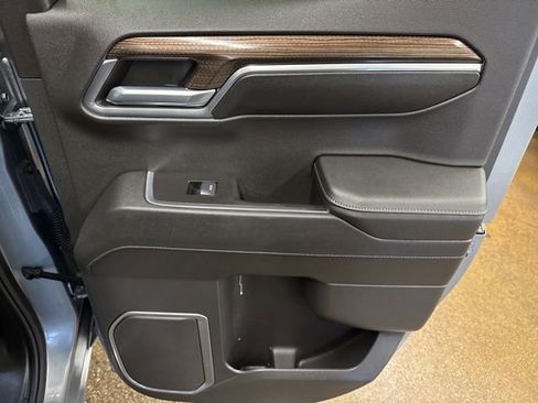 Used 2024 Chevrolet Silverado 1500 RST w/ Dark Appearance Package image 23