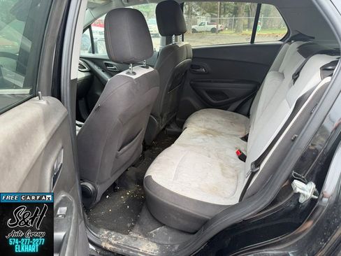 Used 2017 Chevrolet Trax LT image 5