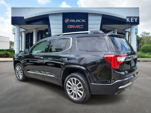 Used 2023 GMC Acadia Denali w/ Denali Ultimate Package FWD image 3