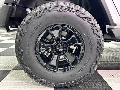 New 2025 Jeep Wrangler Unlimited Sahara w/ Safety Group AWD/4WD image 9