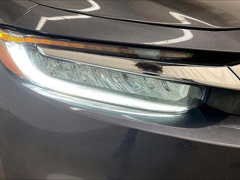 Used 2021 Honda Insight EX image 30